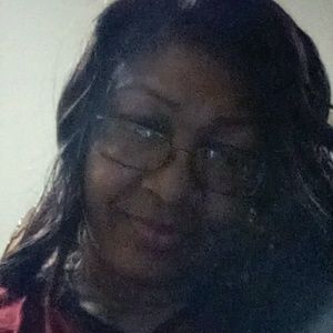 Meet your Posher, Carla